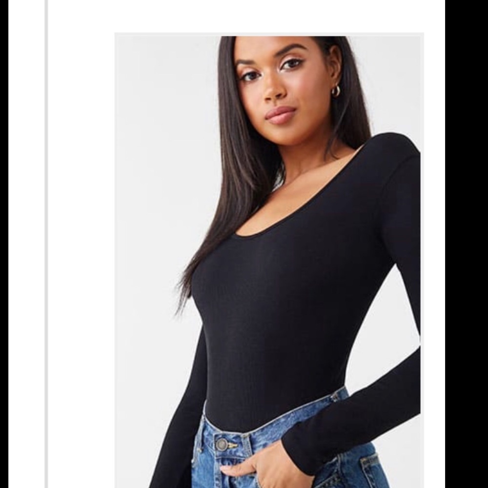 🌸🌸🌸Black scoop neck bodysuit
